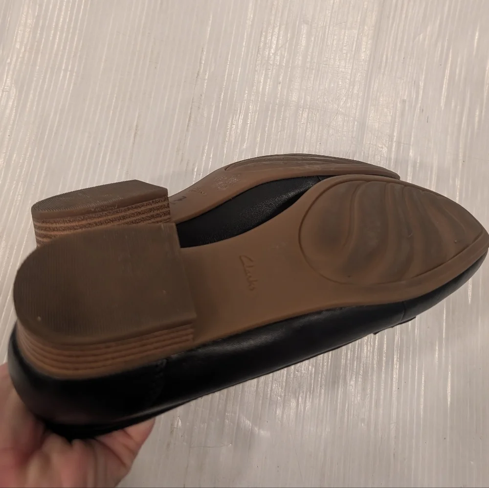 CLARKS Juliet Aster Women's Black Horsebit Loafers Size 8